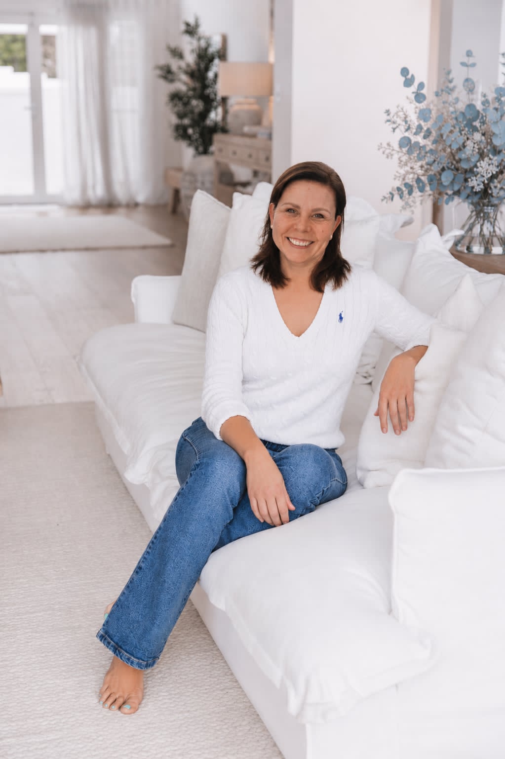 Pör Erika virtuális asszisztens portréja